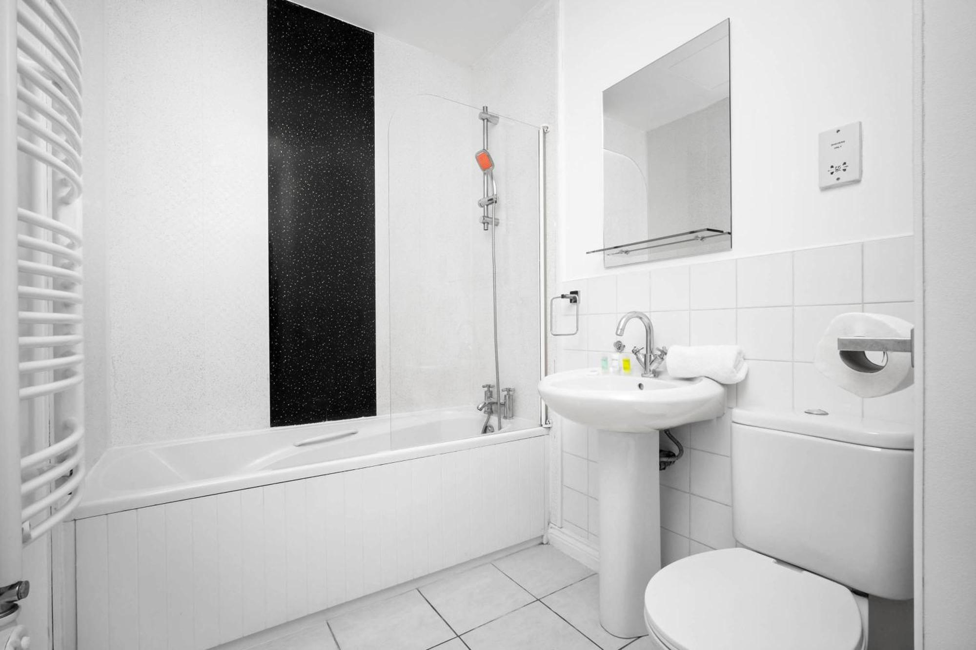 Luxury Two Bedroom Apartment - City Ceentre - Balcony - Jq - Netflix & Wifi - 11B Birmingham Eksteriør bilde